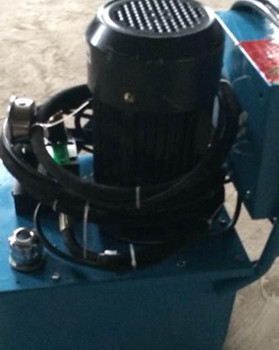 鉚接機脫模困難怎么辦？鉚接點容易撕裂怎么辦？