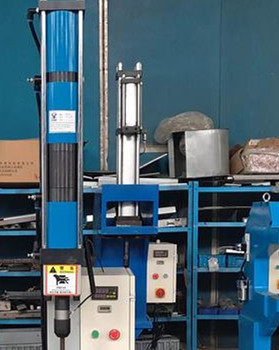 國內(nèi)廠家生產(chǎn)的鉚接機價格貴嗎？