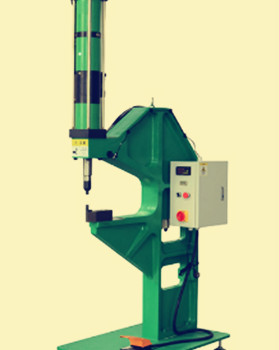 鉚接機(jī)的模具為什么容易斷裂？